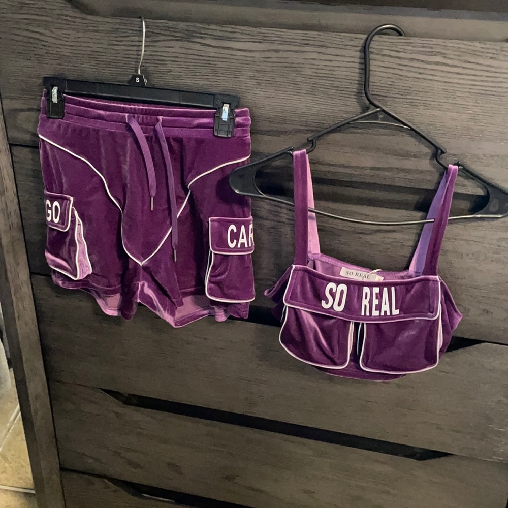 Gsuwoo so real collection . Worn once